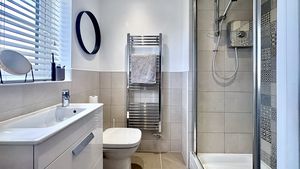 Photo 7- click for photo gallery